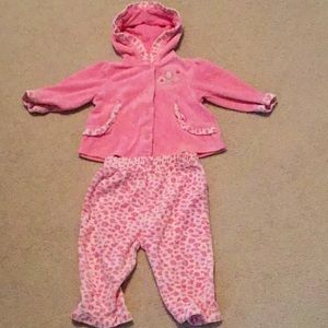 6-9 months adorable two piece hooded outfit
